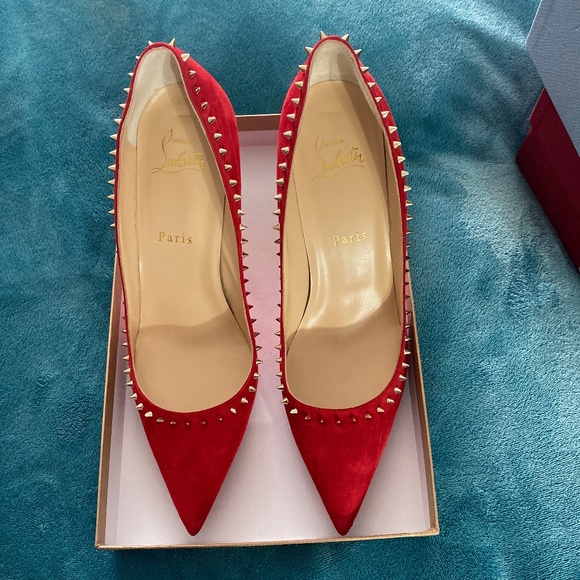 Christian LOUBOUTIN Red Suede heels - Picture 1 of 5